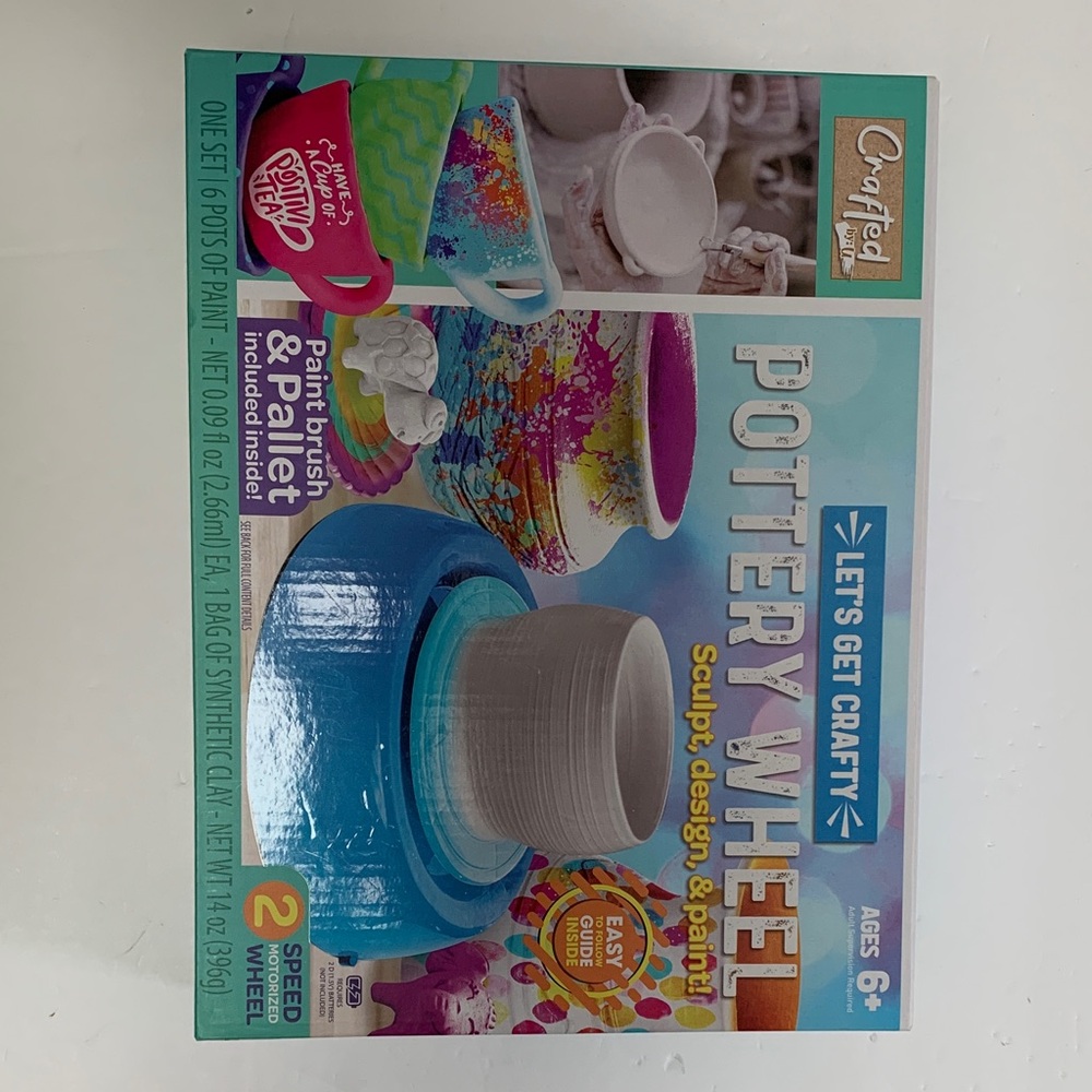 Crafted Let’s Get Crafty Pottery Wheel Kit. Brand new in the Box. Great gift 🎁